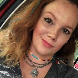 Meet your Posher, Niki